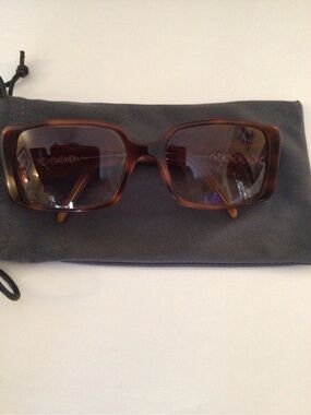 CHANEL Brown Gradient Rectangular Sunglasses